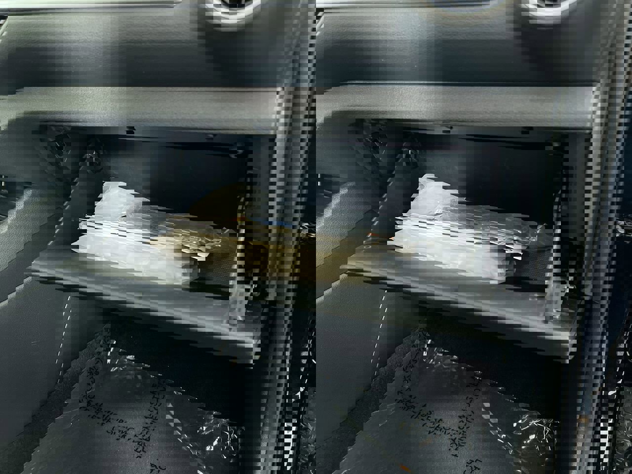 Certified 2024 Kia Forte LXS image 30