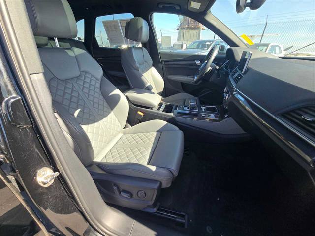 Used 2018 Audi SQ5 Premium Plus w/ S Sport Package image 11