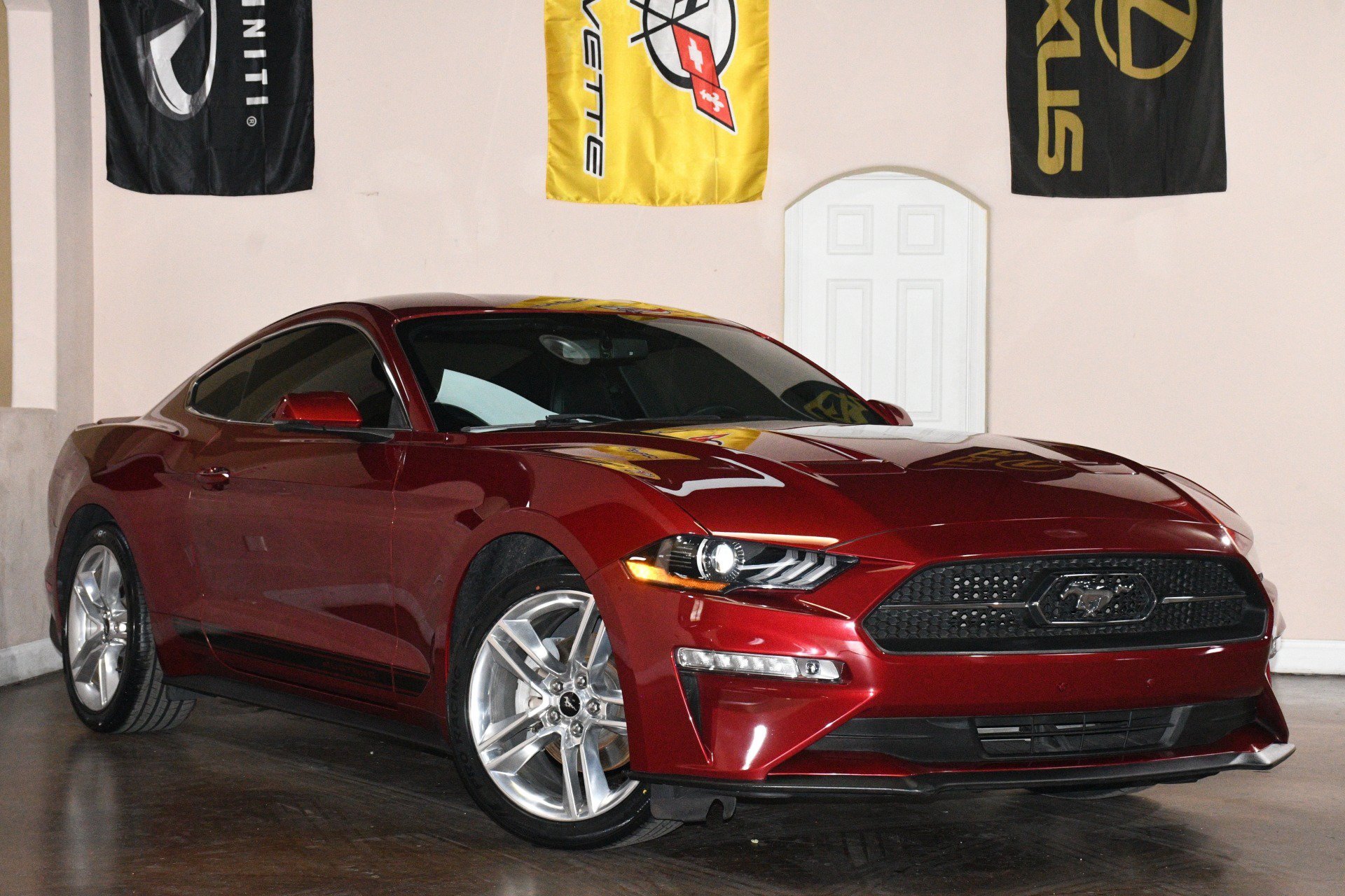 Used 2018 Ford Mustang Premium w/ Equipment Group 201A RWD image 3