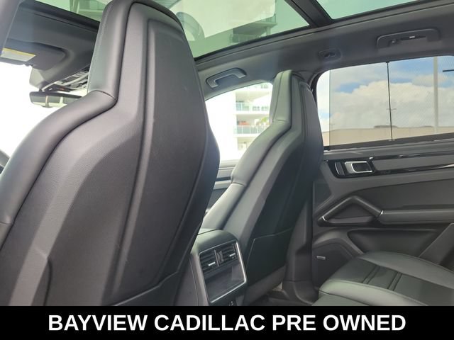 Used 2022 Porsche Cayenne S AWD/4WD image 17