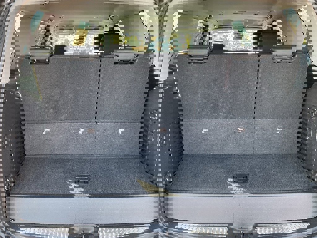 Used 2019 Chevrolet Tahoe LT w/ Luxury Package image 16