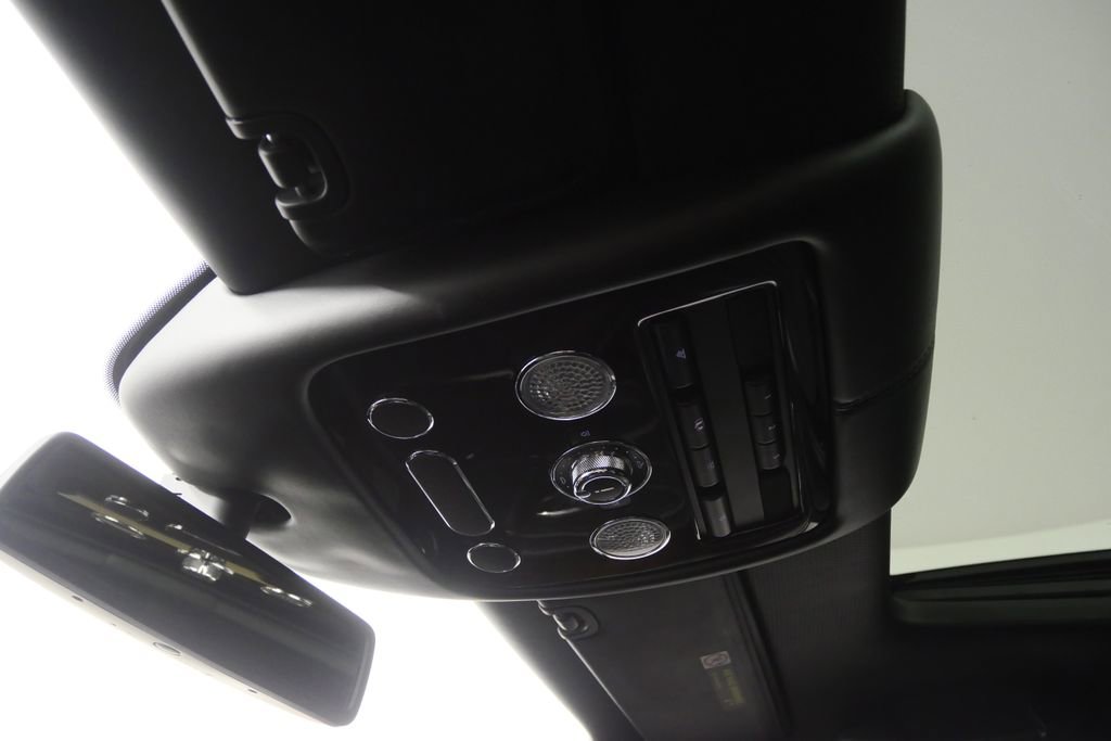 Used 2016 Bentley Flying Spur W12 image 20