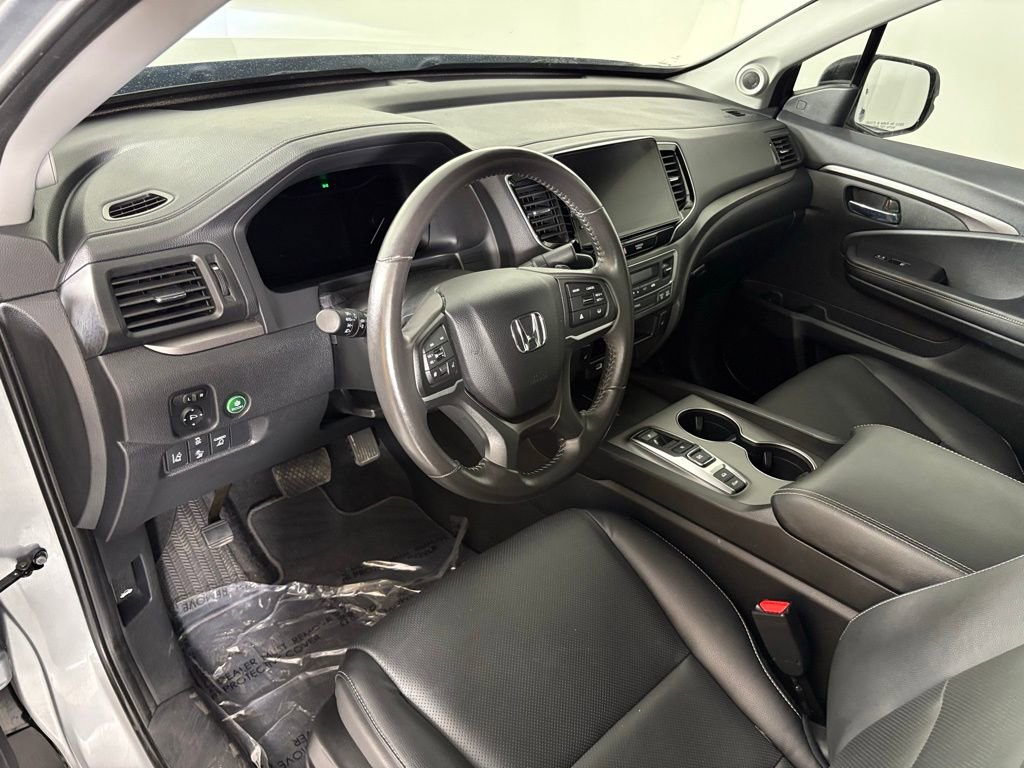Used 2025 Honda Ridgeline RTL image 16