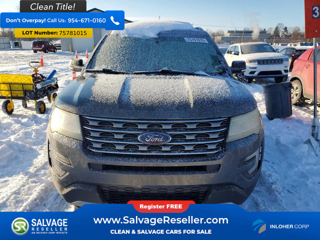Used 2016 Ford Explorer XLT w/ Equipment Group 202A AWD/4WD image 7