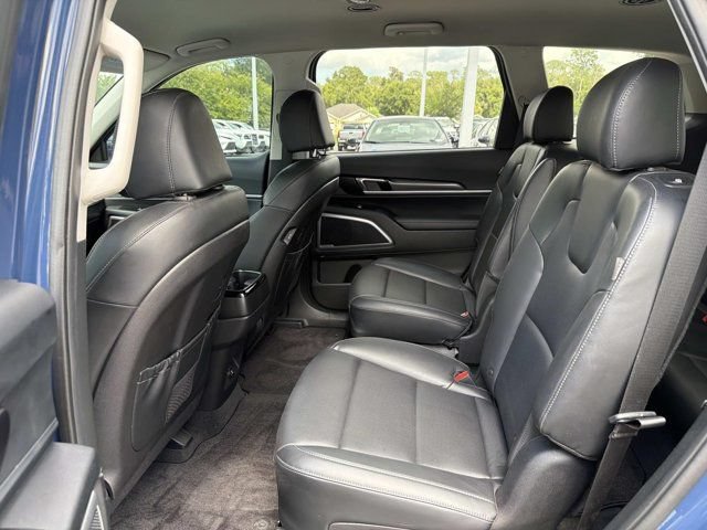 Used 2023 Kia Telluride S AWD/4WD image 13