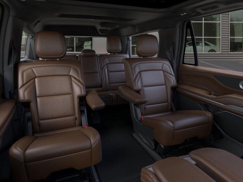 New 2025 Lincoln Navigator L Reserve image 11