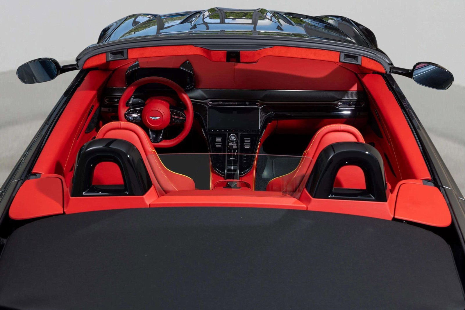 New 2026 Aston Martin V8 Vantage Roadster image 38