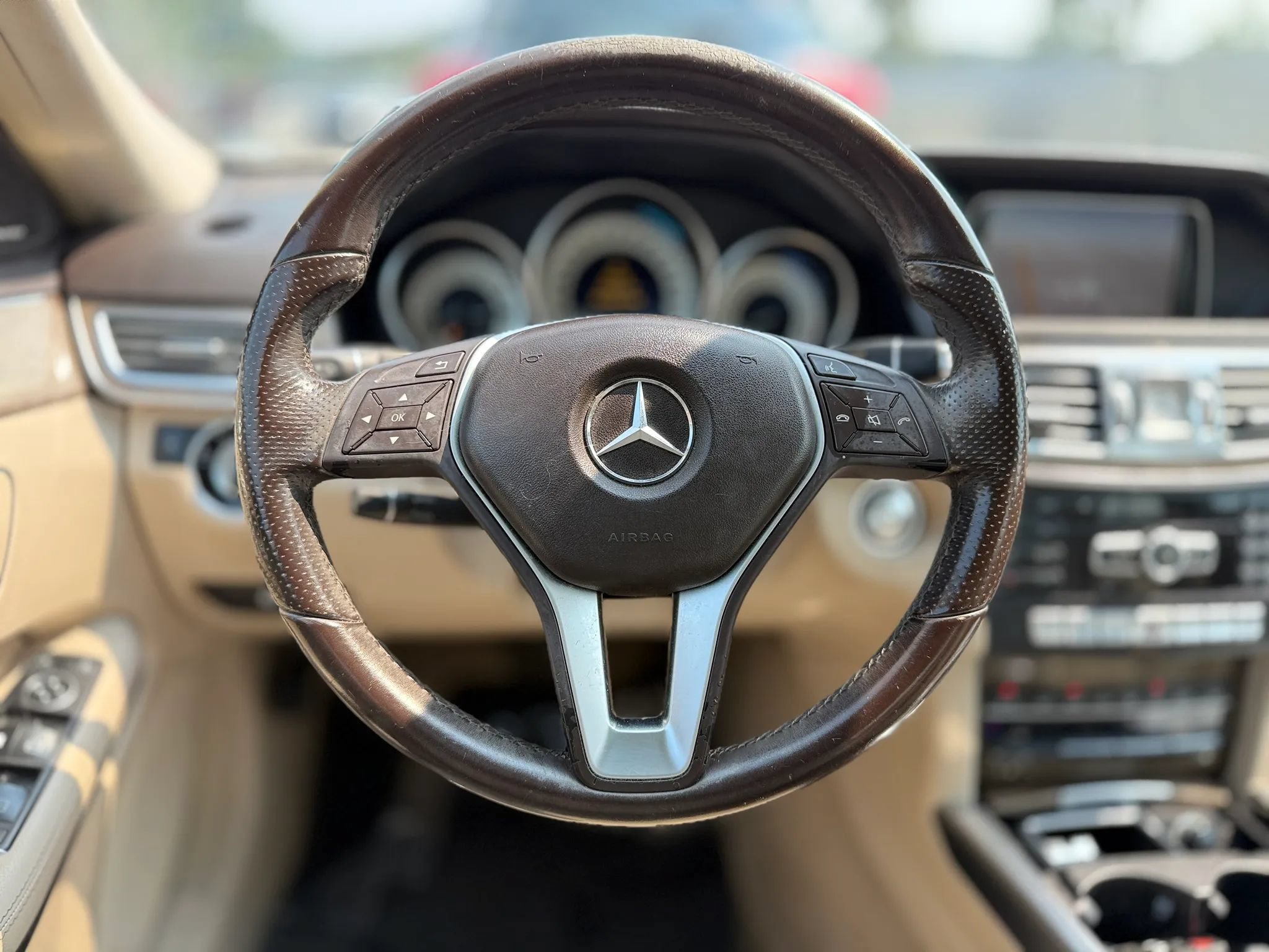 Used 2014 Mercedes-Benz E 350 Sedan image 26