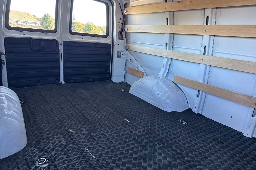 Used 2024 Chevrolet Express 2500 w/ Driver Convenience Package image 24