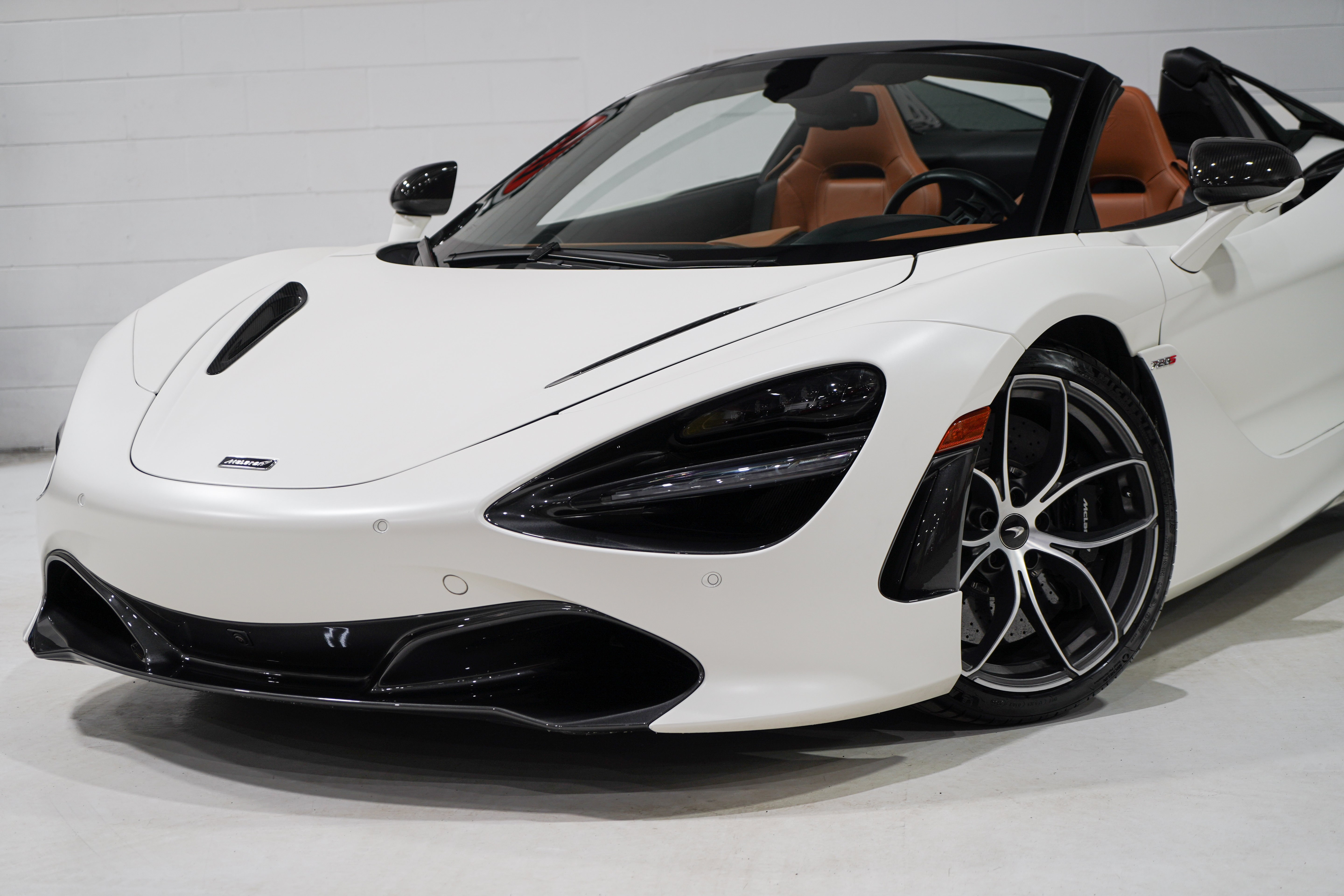 Used 2020 McLaren 720S Spider RWD image 23