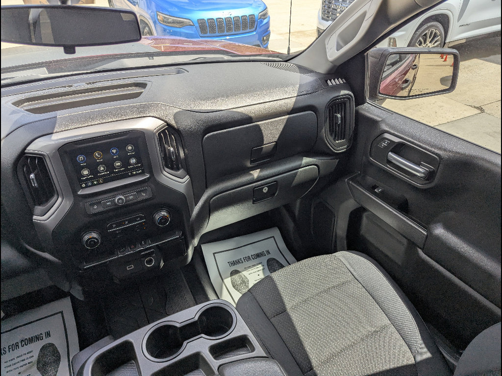 Used 2019 Chevrolet Silverado 1500 Custom w/ Custom Value Package AWD/4WD image 25