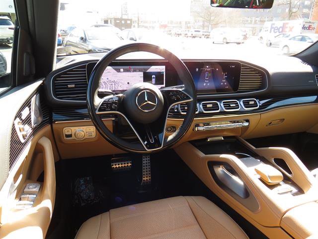 Used 2024 Mercedes-Benz GLS 450 4MATIC image 8