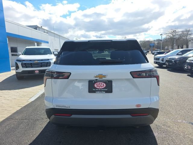 New 2026 Chevrolet Equinox LT image 3