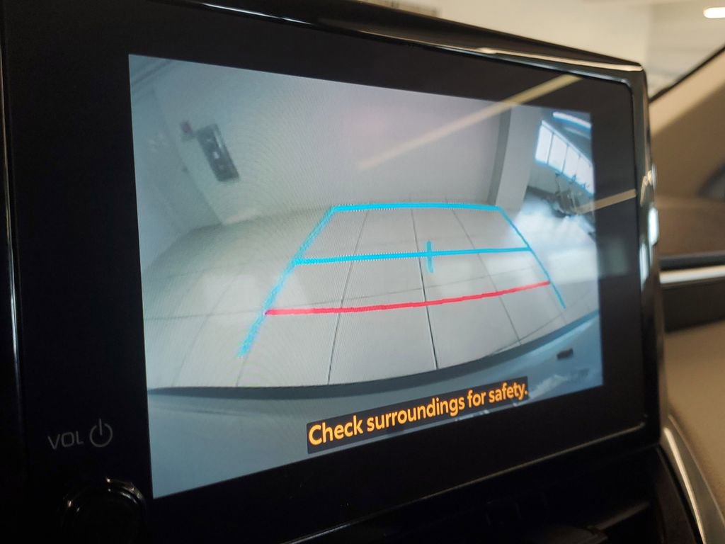 Used 2023 Toyota Corolla Cross L image 26