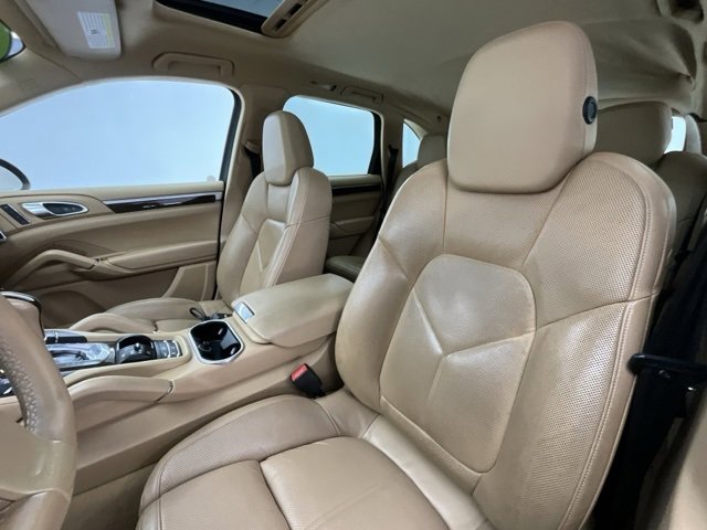 Used 2013 Porsche Cayenne image 6