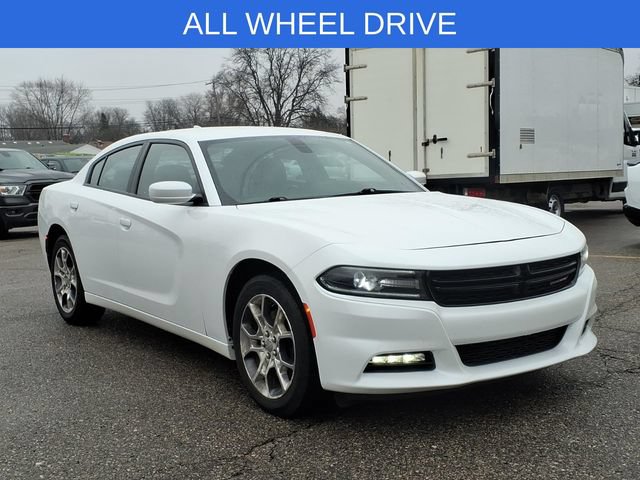 Used 2016 Dodge Charger SXT w/ AWD Plus Group image 3