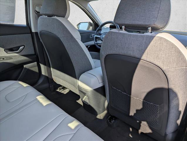 New 2026 Hyundai Elantra Limited image 30