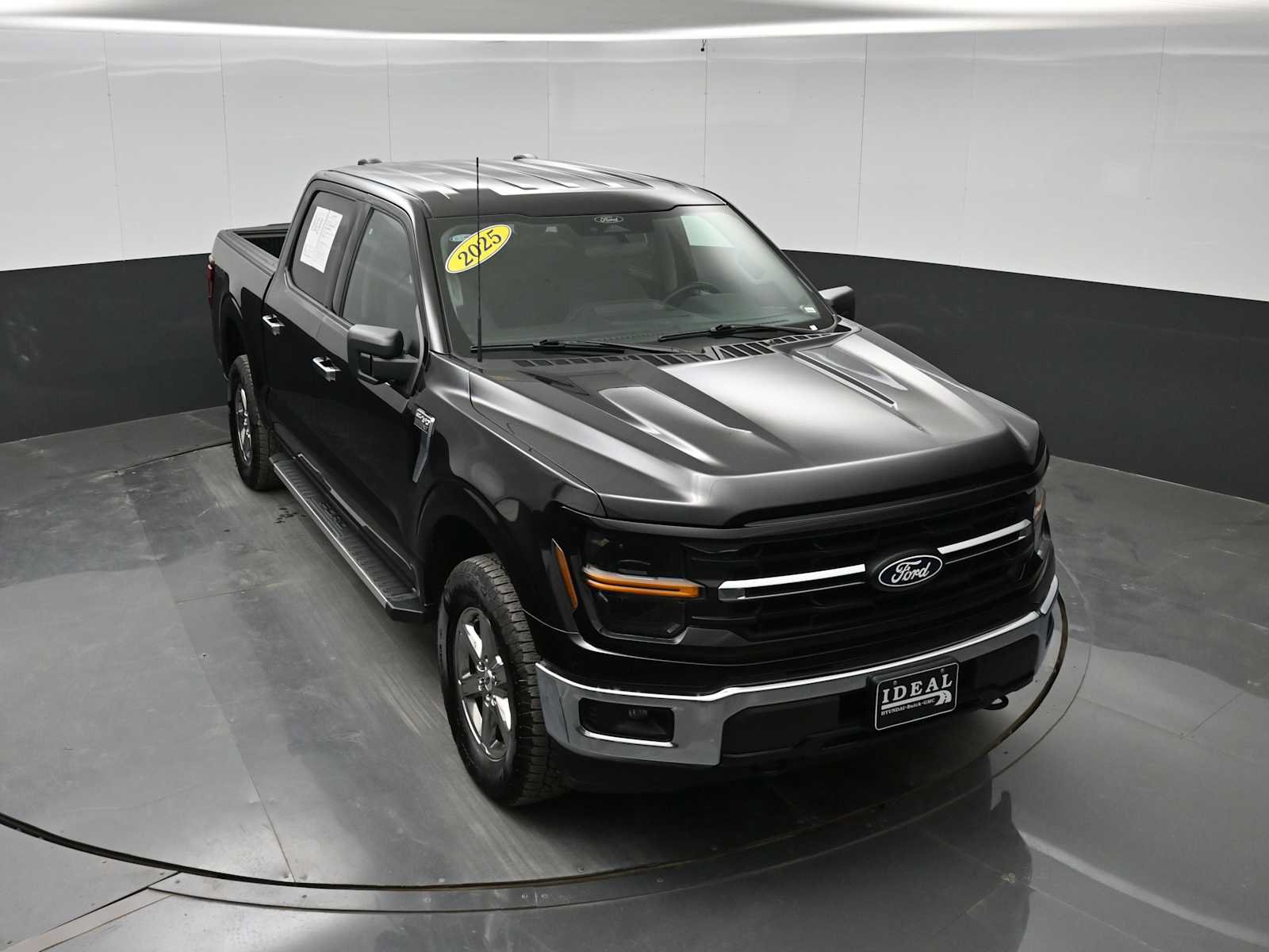Used 2025 Ford F150 XLT w/ Equipment Group 301A Standard AWD/4WD image 29