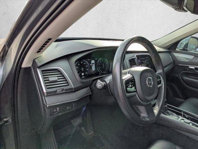 Used 2020 Volvo XC90 T6 Momentum w/ Protection Package image 10