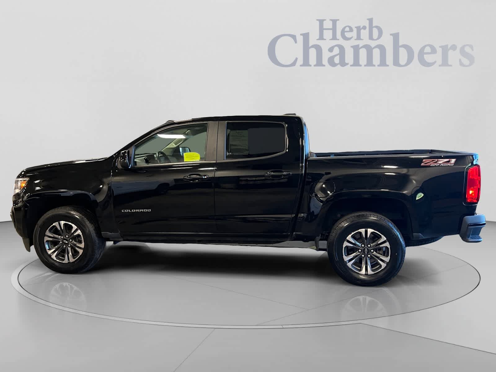 Used 2021 Chevrolet Colorado Z71 AWD/4WD image 5