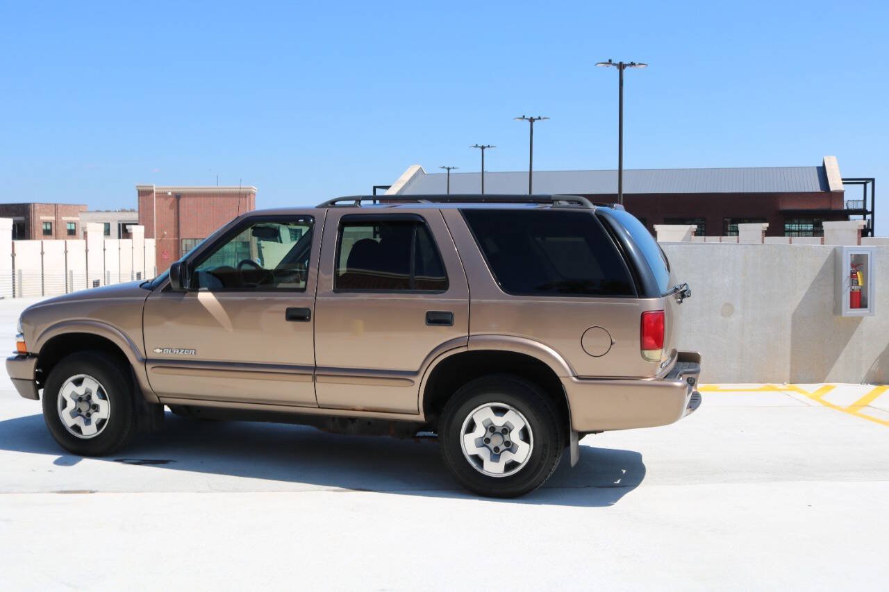 Used 2004 Chevrolet Blazer LS w/ Preferred Equipment Group AWD/4WD image 29
