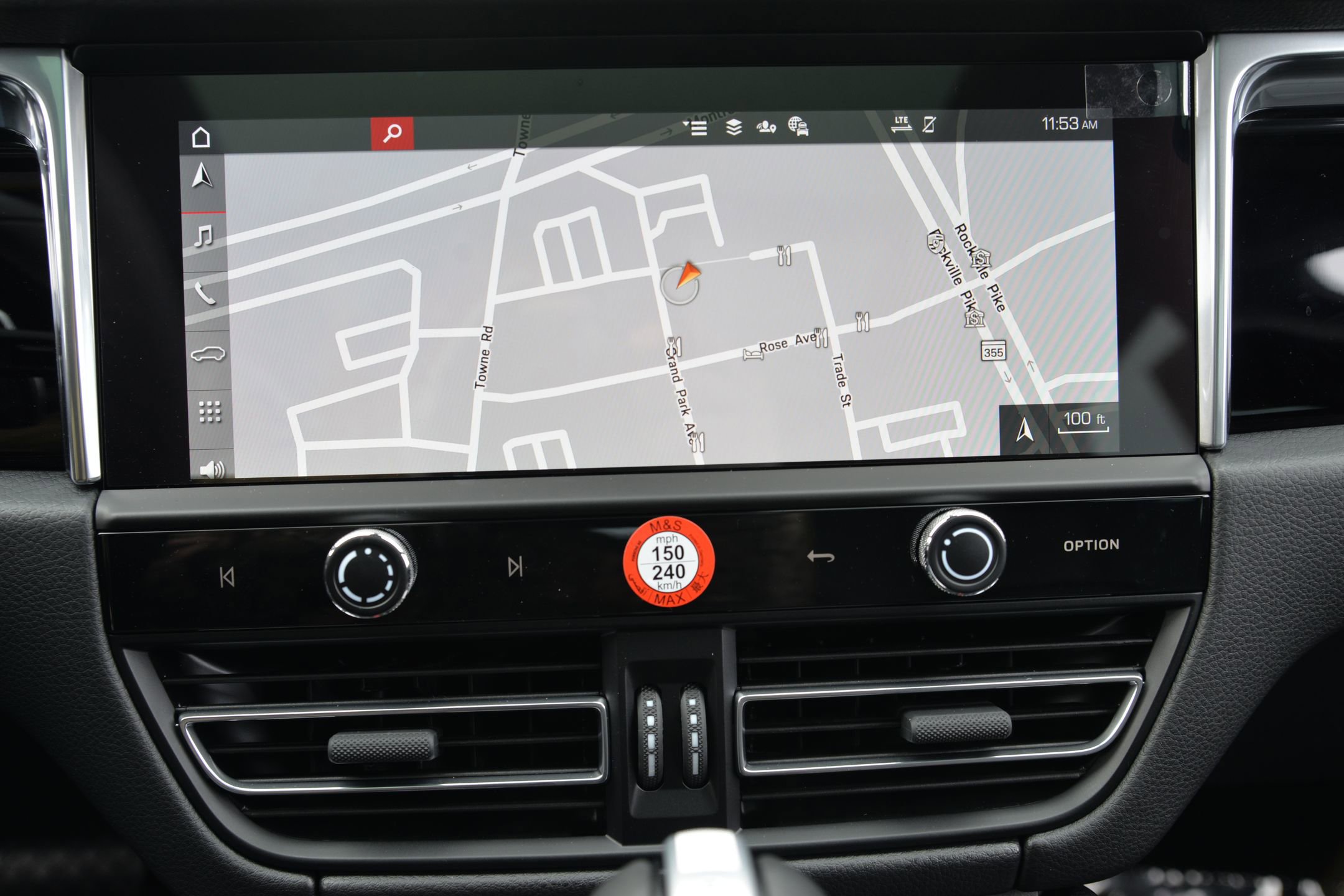 New 2026 Porsche Macan image 31