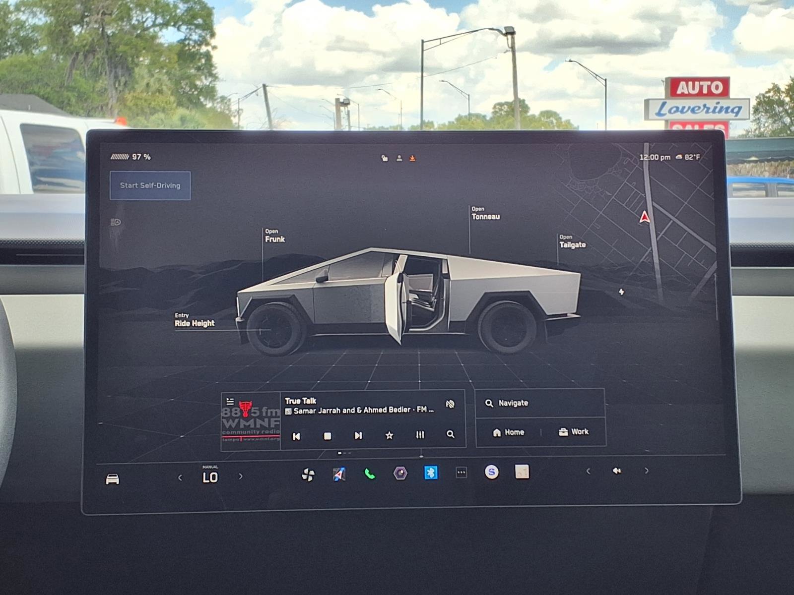 Used 2025 Tesla Cybertruck AWD Crew Cab image 12