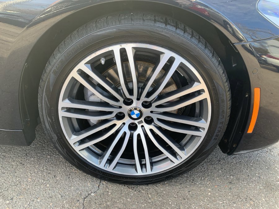 Used 2017 BMW 540i xDrive 540i xDrive Sedan image 24