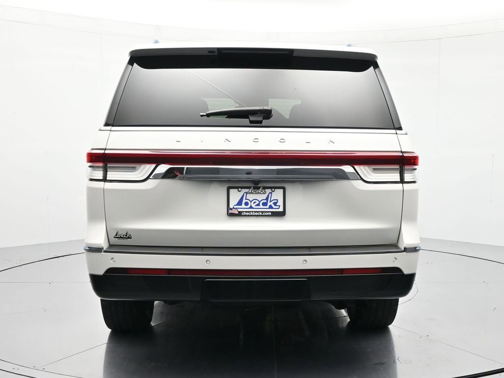 Used 2024 Lincoln Navigator Reserve image 7