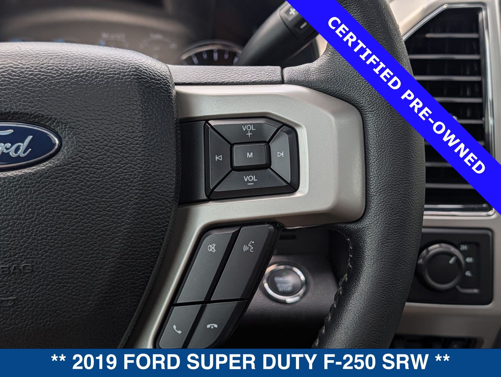 Certified 2019 Ford F250 Lariat w/ Lariat Ultimate Package AWD/4WD image 32