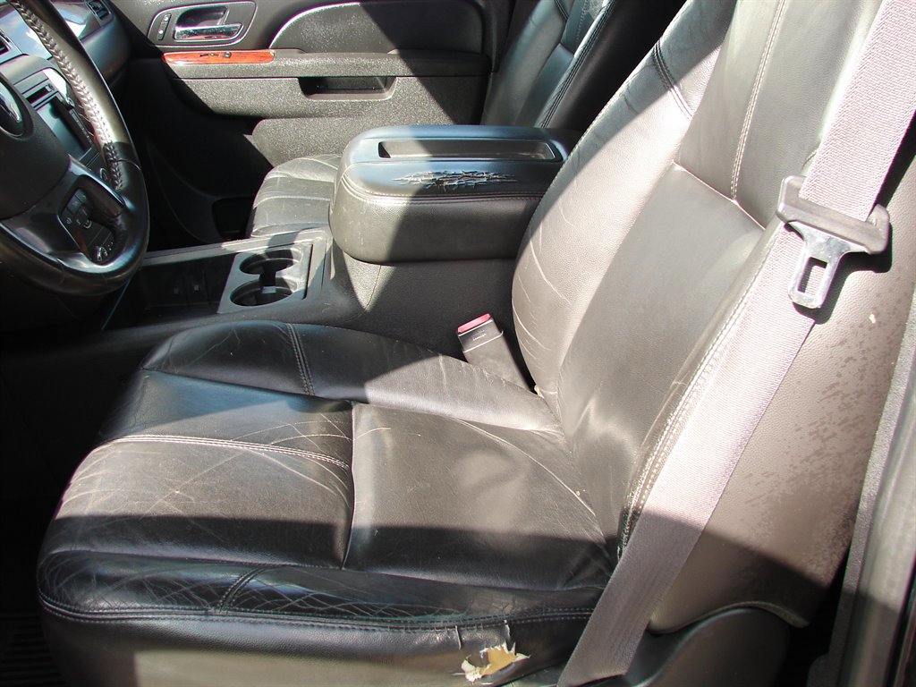 Used 2011 Chevrolet Silverado 1500 LTZ w/ LTZ Plus Package AWD/4WD image 9