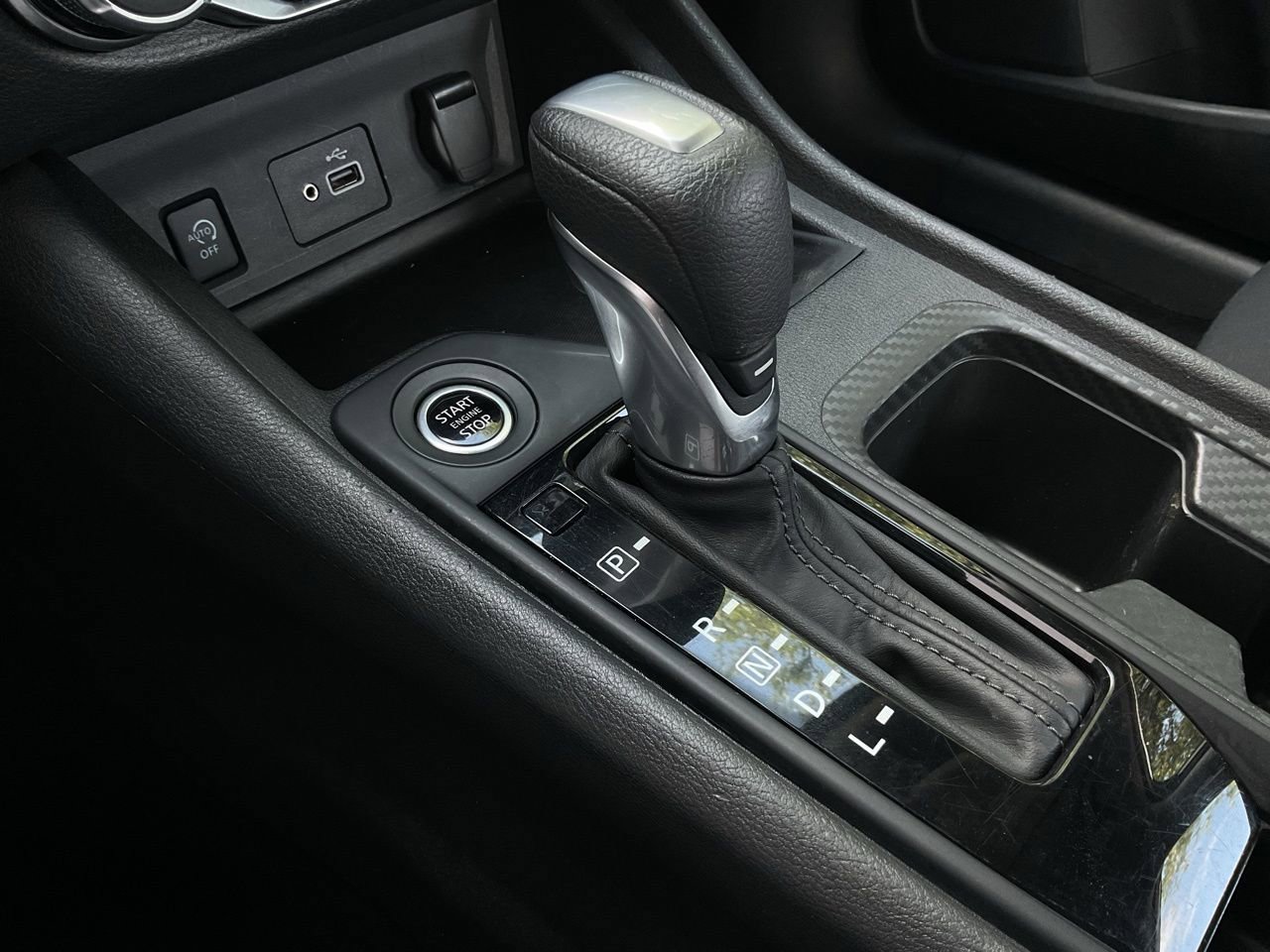 Used 2025 Nissan Sentra S image 33