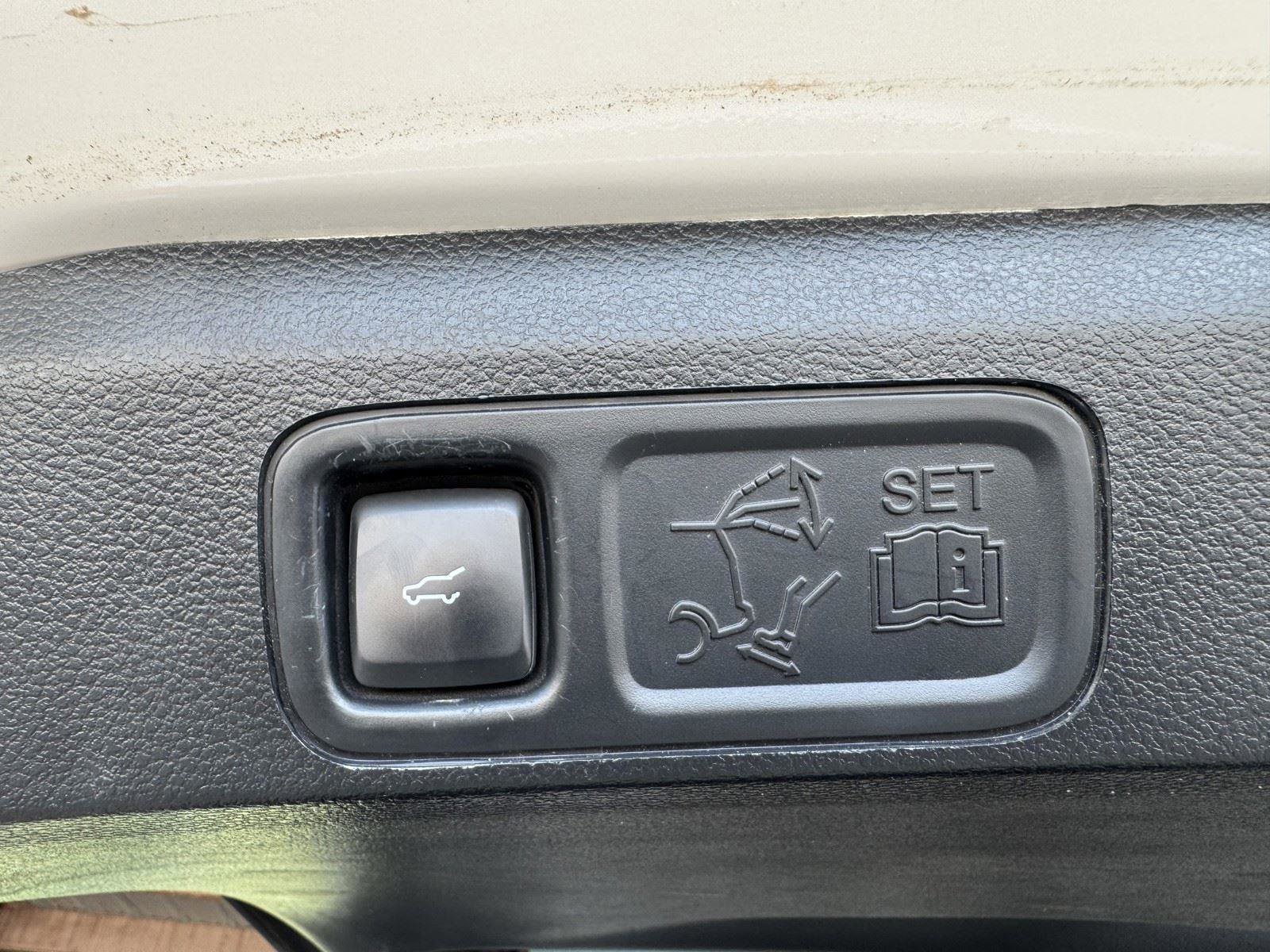 Used 2020 Ford Expedition Limited w/ Equipment Group 301A image 36