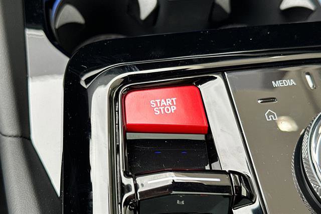 New 2026 BMW M5 w/ Executive Package image 25