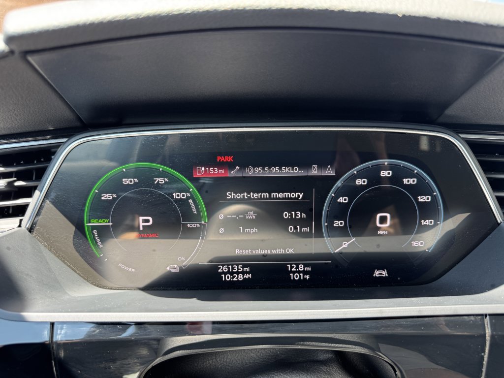 Used 2022 Audi e-tron Premium AWD/4WD image 19