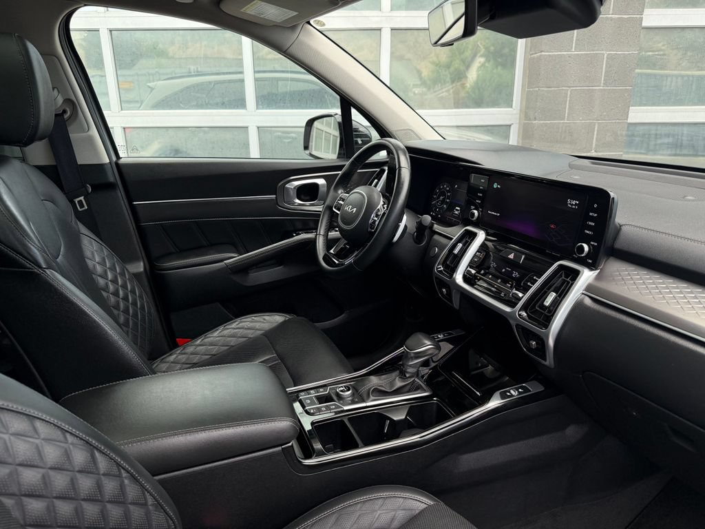 Used 2022 Kia Sorento SX Prestige AWD/4WD image 48