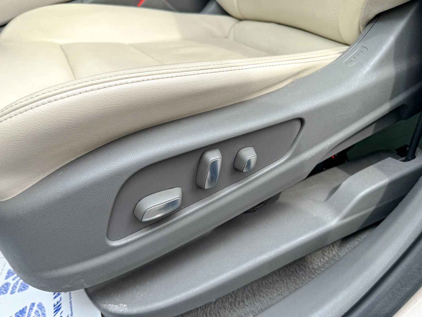 Certified 2022 Cadillac XT6 Premium Luxury image 20