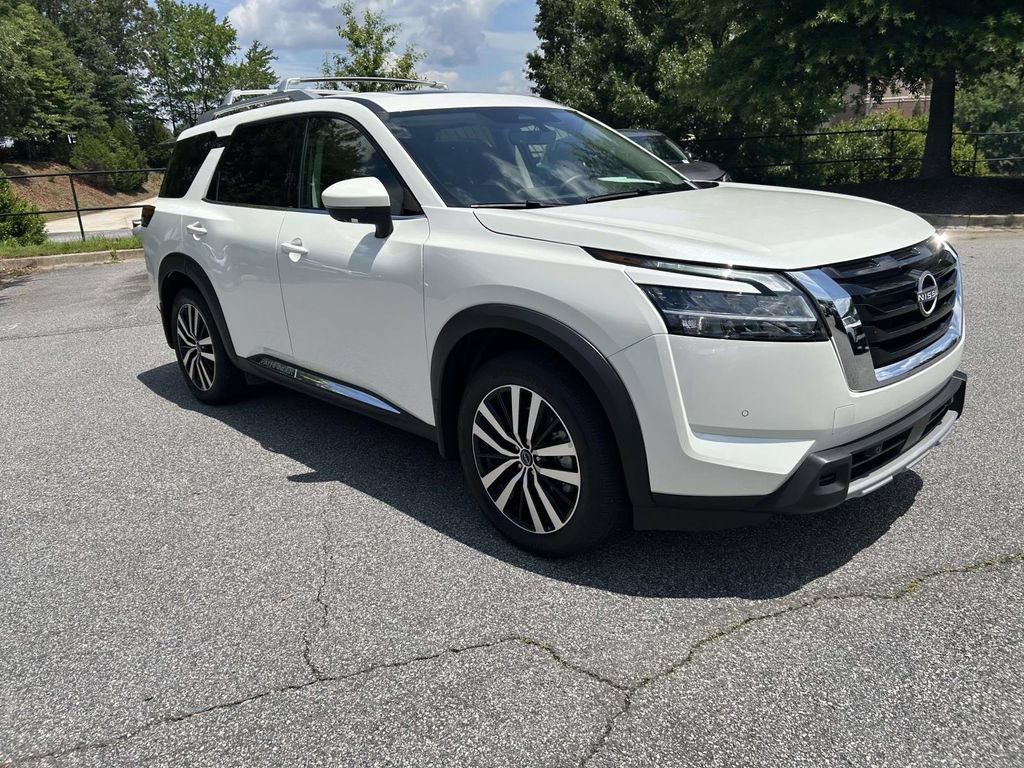 Used 2024 Nissan Pathfinder Platinum w/ Cargo Package FWD image 7