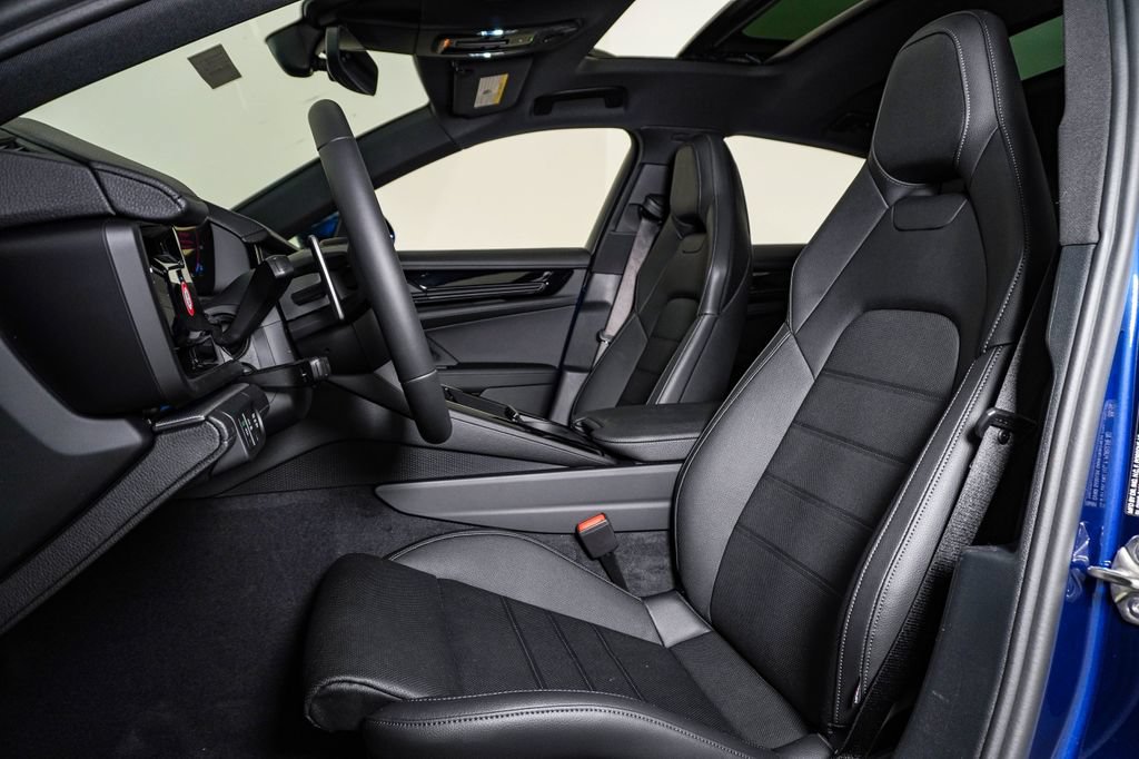 New 2026 Porsche Panamera 4 AWD/4WD image 5