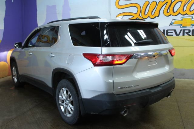 Used 2020 Chevrolet Traverse LT w/ Driver Confidence II Package AWD/4WD image 6