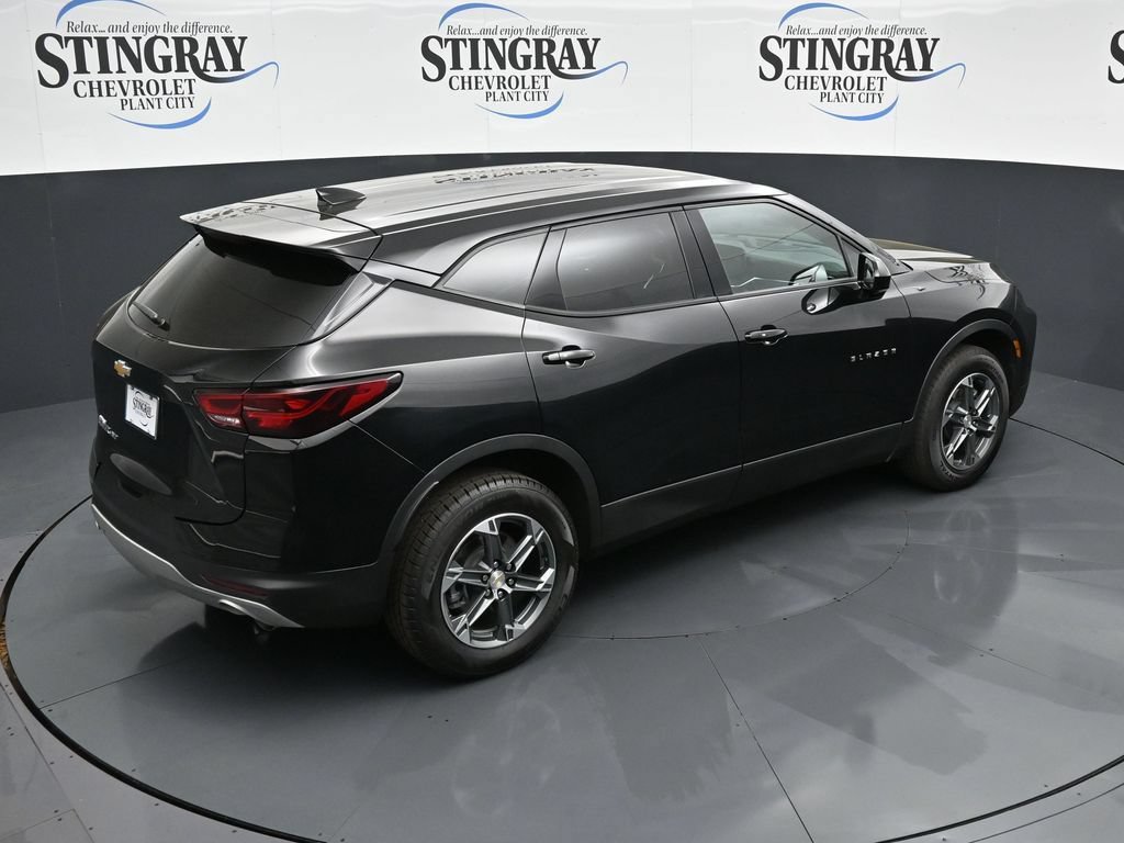 Used 2025 Chevrolet Blazer LT AWD/4WD image 27