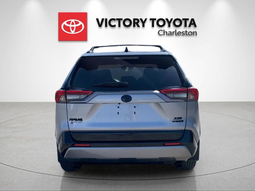 Used 2024 Toyota RAV4 XSE w/ Weather Package AWD/4WD image 4