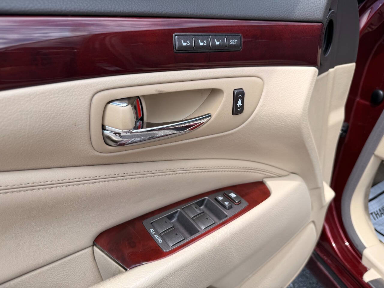 Used 2009 Lexus LS 460 RWD image 19