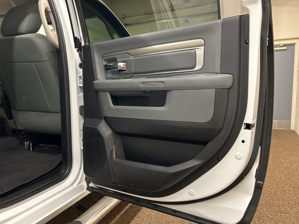 Used 2016 RAM 2500 SLT image 15