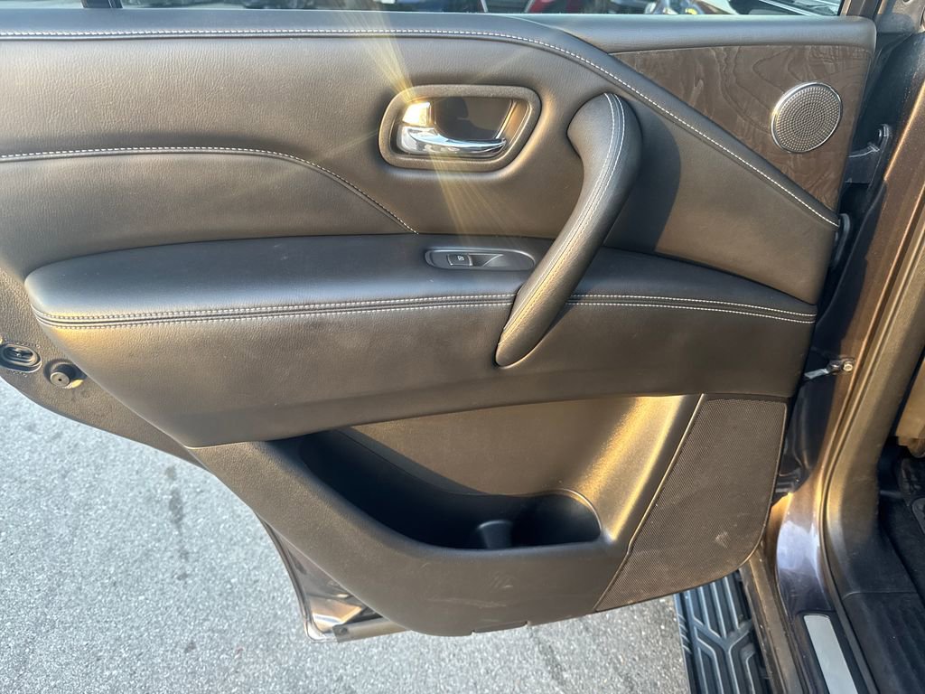 Used 2024 INFINITI QX80 Luxe image 32