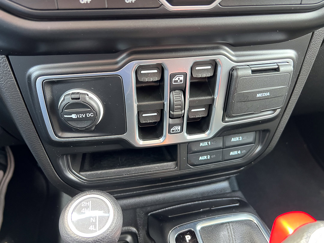 Used 2022 Jeep Wrangler Unlimited Sport AWD/4WD image 20