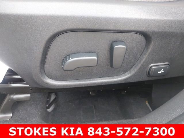 Used 2017 Subaru Forester 2.5i Premium w/ All-Weather Package AWD/4WD image 19