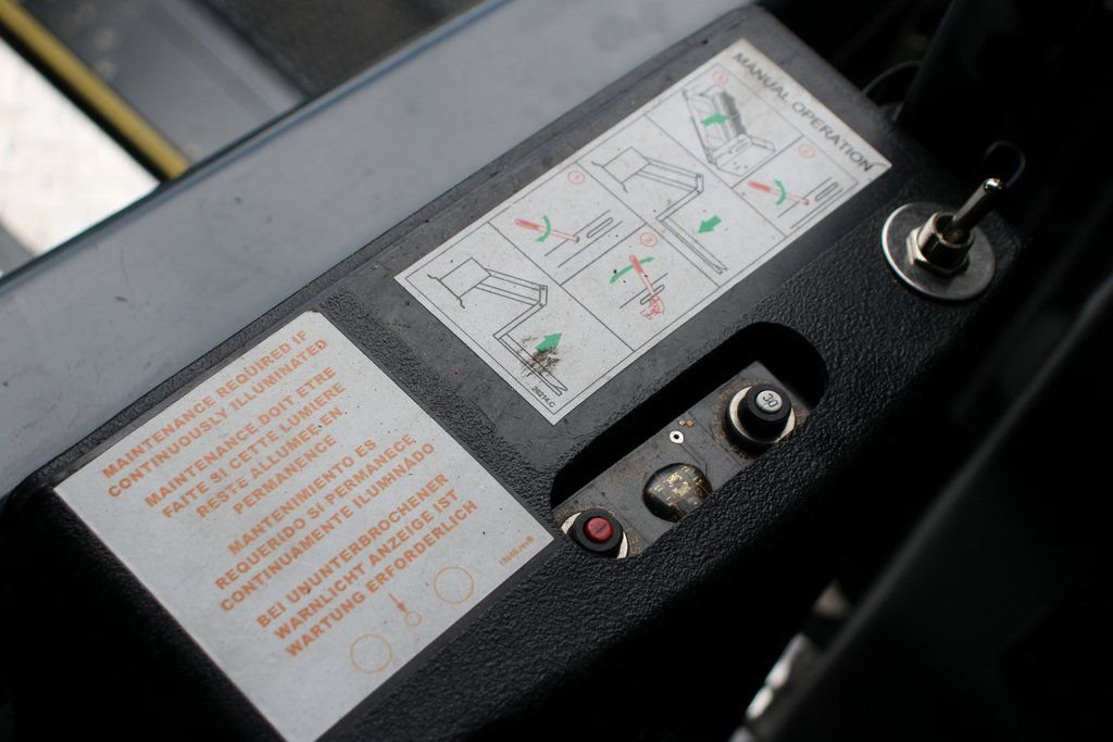 Used 2019 Ford Transit 350 XLT image 16