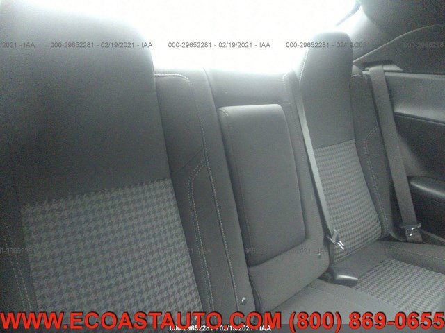 Used 2019 Dodge Challenger SXT image 10