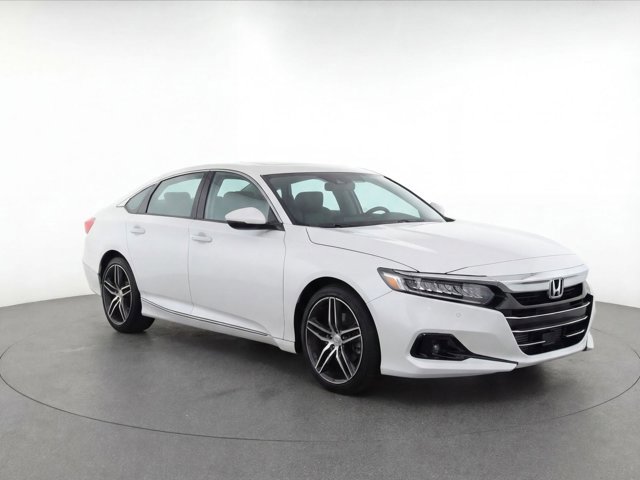 Used 2022 Honda Accord Touring image 3